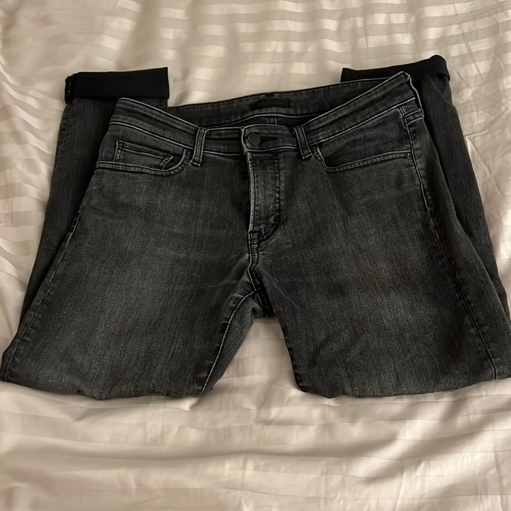 Uniqlo black jeans 30/30 fitted